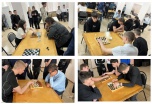 Среди школьников выявили лучших шашистов и шахматистов